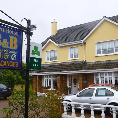 Maple House Bed & Breakfast